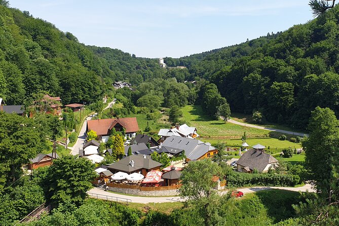 Ojców National Park and Ogrodzieniec Castle Tour from Krakow - Timing, pickup, and group size