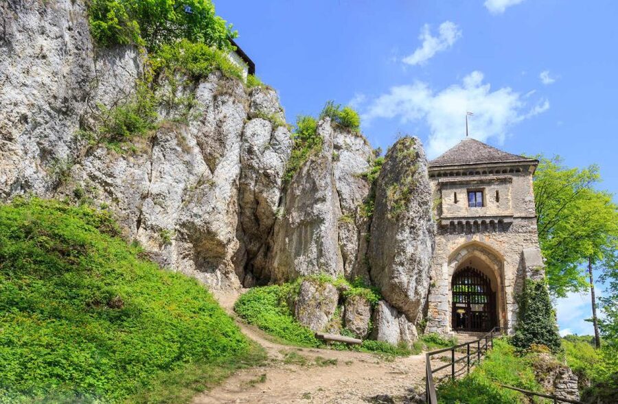 Ojcow National Park: Full-Day Trip from Krakow - Guides matter on a day with several moving parts