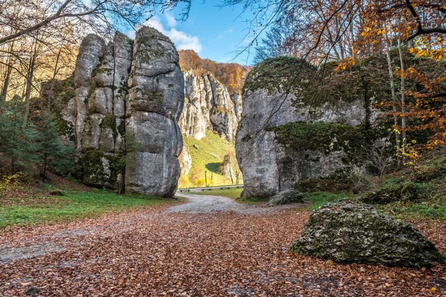 Ojcow National Park: Full-Day Trip from Krakow - Grota Lokietka and the limestone underworld