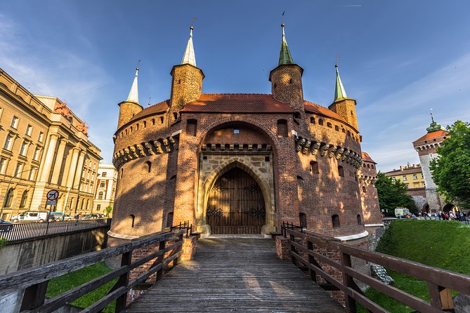 Old Town Krakow & Wawel Castle Walking Tour - Why This Krakow Walk Works So Well