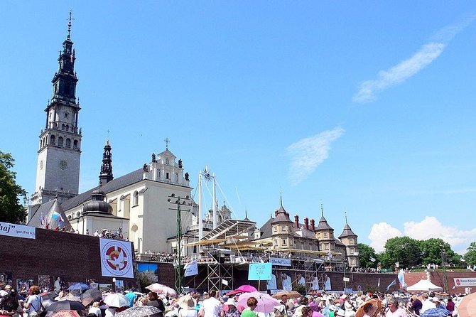 One-Day Wadowice & Czestochowa Tour from Krakow - Coffee and kremowka in the pope’s hometown