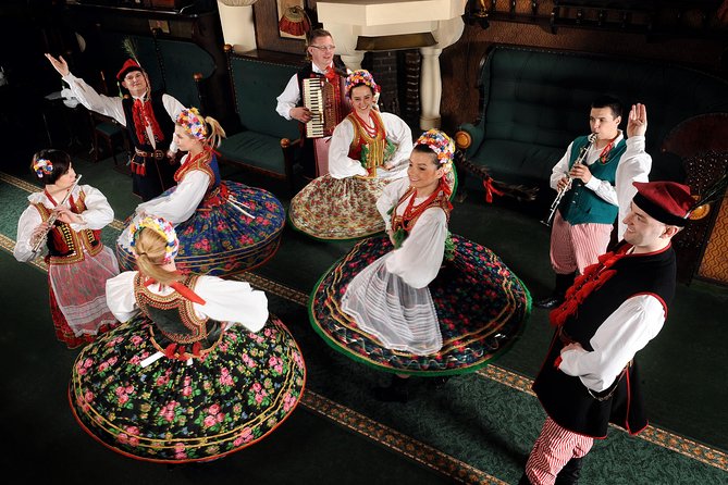 Polish Folk Show with 3 course dinner in Krakow legendary restaurant - Entering Michaliks Cave in central Krakow