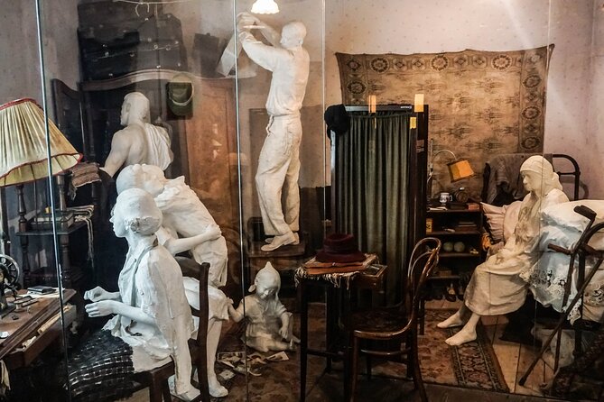 Private Guided Tour: Oskar Schindler's Factory - Why a private guide can be worth the extra cost