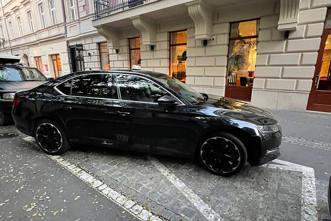 Private Transfer from/to Krakow Airport - Booking timing and cancellation