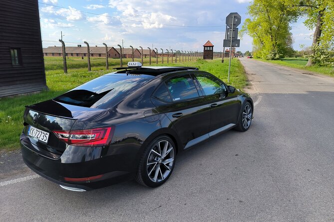 Private transfer from/to Krakow airport / City of Krakow - What the strong rating tells you, and what it does not