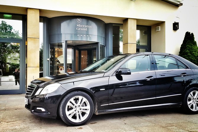 Private transfer: Krakow City - Krakow Airport - Leaving Krakow without the usual airport scramble