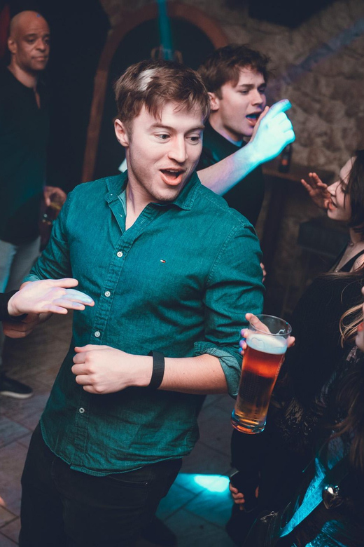 Pub Crawl - 1-hour Open Bar then Vip to 5 Clubs - Krakow - Should you book it?