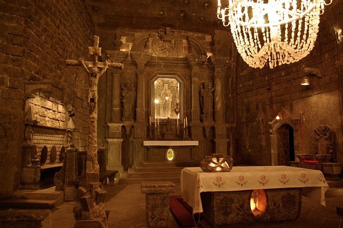 Salt Mine in Wieliczka Guided Tour private chauffeur from Krakow - Entering the mine and joining the guided group