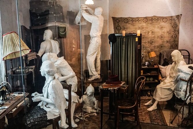 Schindler's Factory Private Guided Tour in English - Finishing at Oskar Schindler’s Enamel Factory