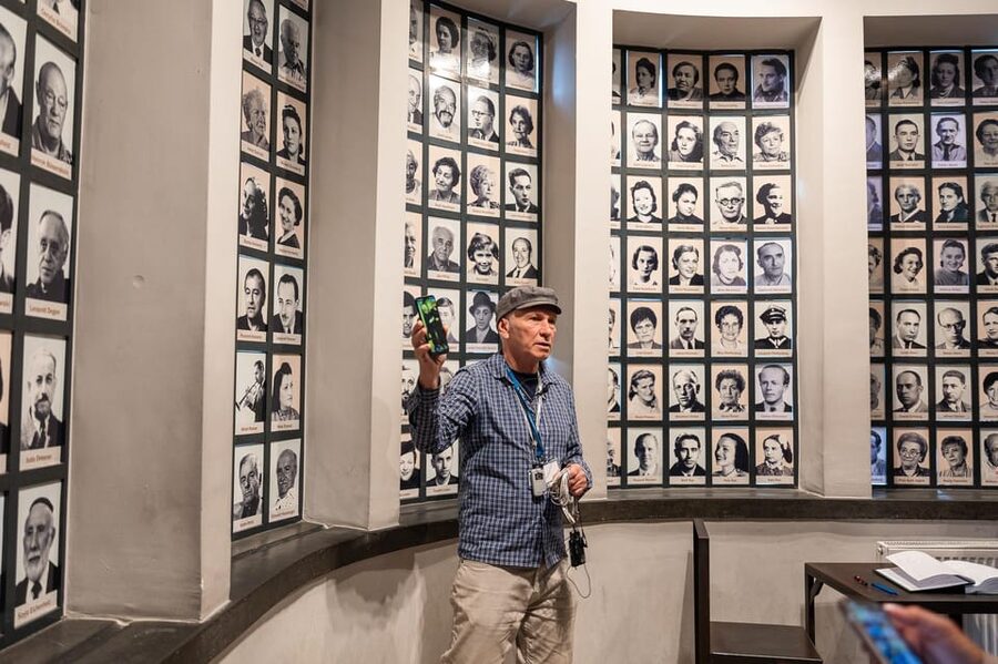 Schindler's Factory Skip the Line Ticket & Guided Tour - A 1.5-Hour Walk Through Occupied Krakow
