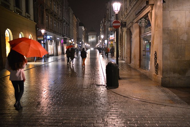 Solve the mystery and explore hidden Kraków - Weather, clothing, and meeting details
