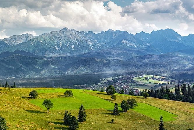 Tatra Mountains Zakopane and Panoramic Dunajec River Rafting - Highland flavors: cottage cheese and flavoured vodka