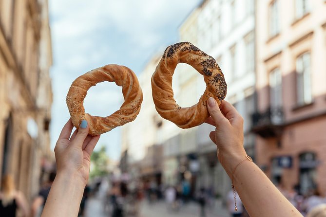 The 10 Tastings of Krakow With Locals: Private Food Tour - Plac Wolnica, a useful start in Kazimierz