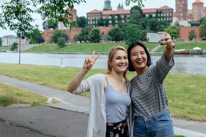 The Heart of Krakow: Old Town & Wawel Castle Private Tour - Finishing at Wawel Royal Castle