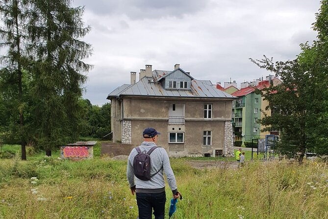 TOUR AL CAMPO DE CONCENTRACIÓN DE PLASZOW. El campo de la Lista de Schindlert. - La residencia de Amon Göth y los lugares de la película