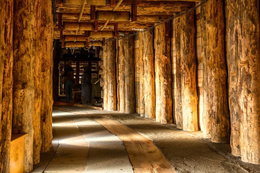 Unesco List; Wieliczka Salt Mine Half-Day Tour from Kraków - The first descent: 380 steps to 64 meters below ground