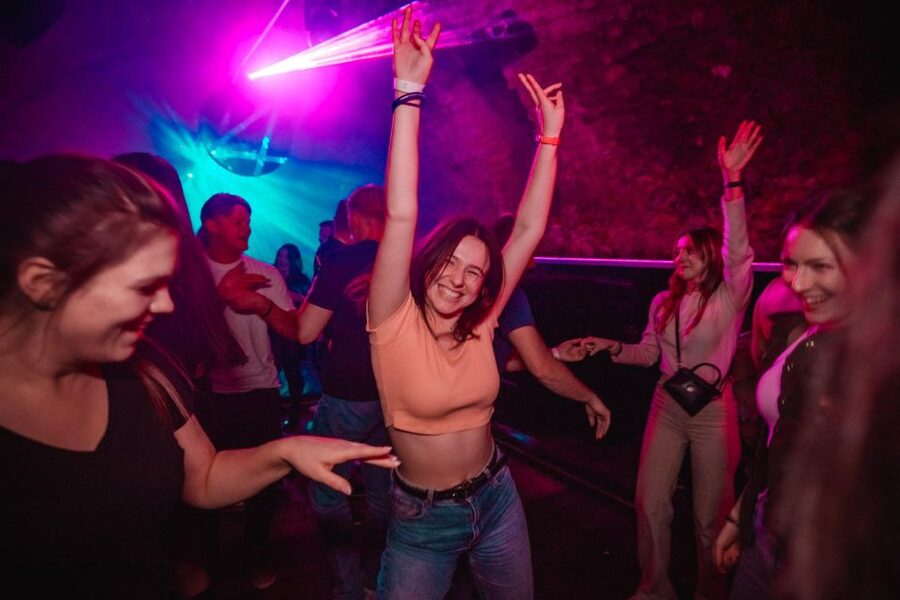 VIP Club Entry and Booth Booking - Who should book the VIP package?