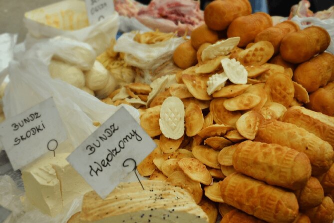Walking Guided Tour with Street Food in Krakow - Starting at Rynek Główny with Poland on the plate