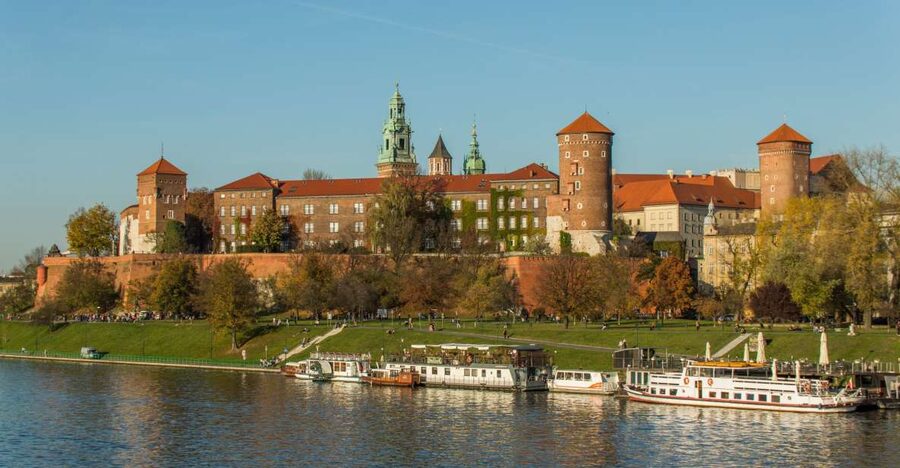 Wawel Castle, Cathedral, & Rynek Underground Tour with Lunch - Who will get the most from this tour