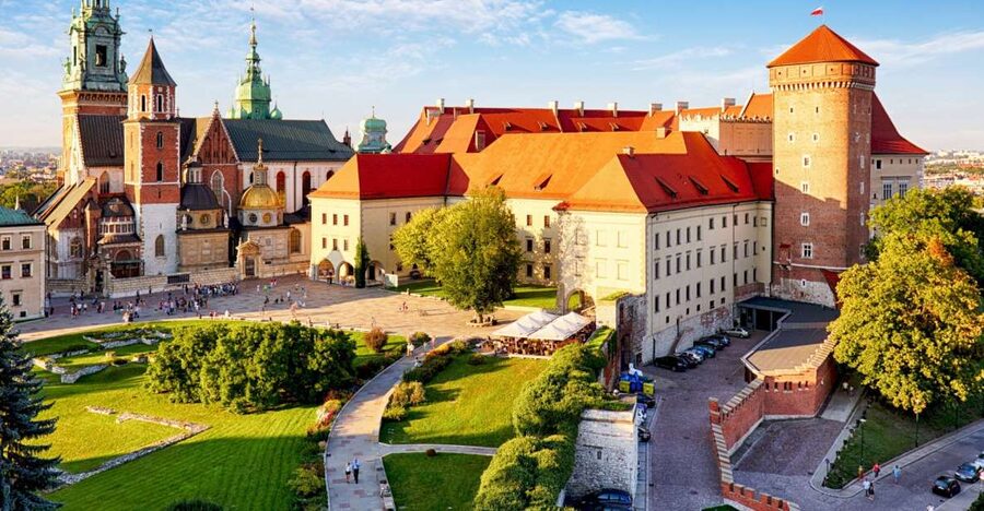 Wawel Castle & Cathedral Skip the Line Small Group Tour - Who will get the most from this tour