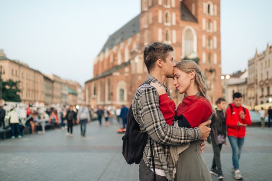 Wawel Castle & Cathedral Skip the Line Small Group Tour - Choosing between one hour and three