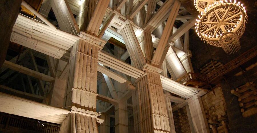 Wieliczka: Salt Mine Entrance and Guided Tour Ticket - St. Kinga’s Chapel and the legend of salt