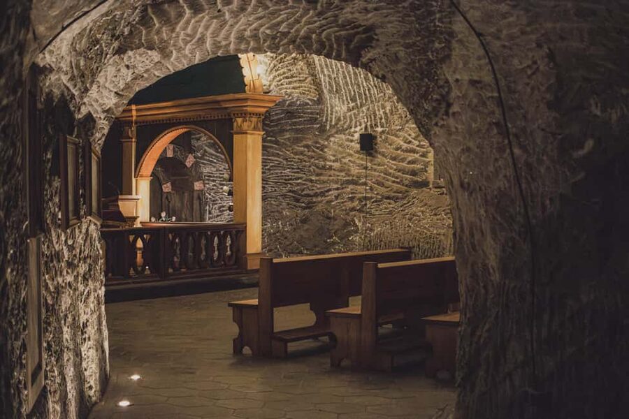 Wieliczka Salt Mine: Guided Tour Fast-Track Ticket - The final lift back to the surface