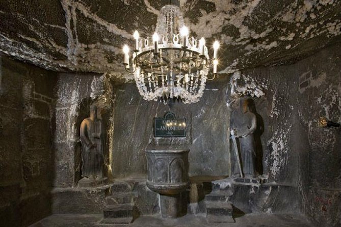 Wieliczka Salt Mine Guided Tour with Hotel Transfers - Timing, crowds, and the shared-tour tradeoff