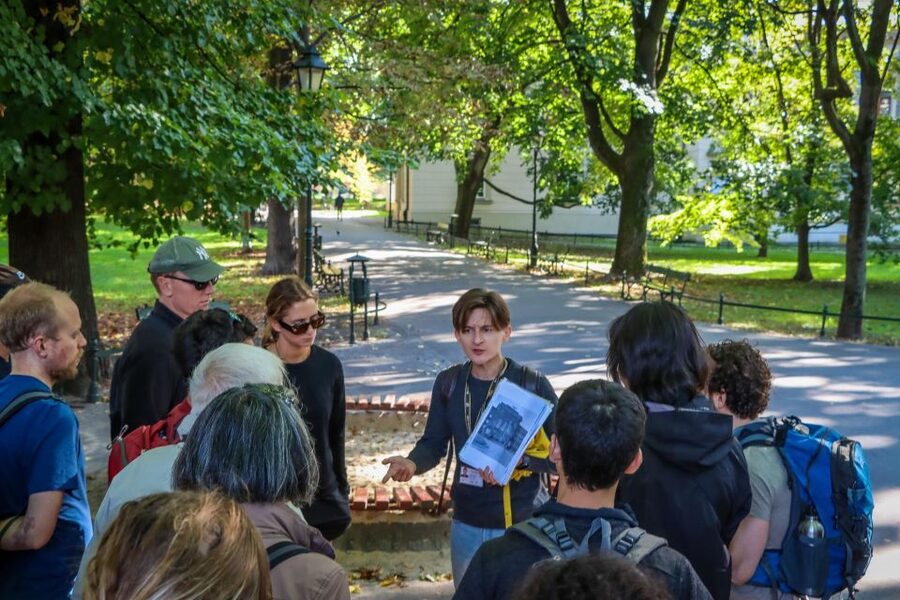 World War II in Krakow Walking Tour in English - How the 150 minutes feel on foot