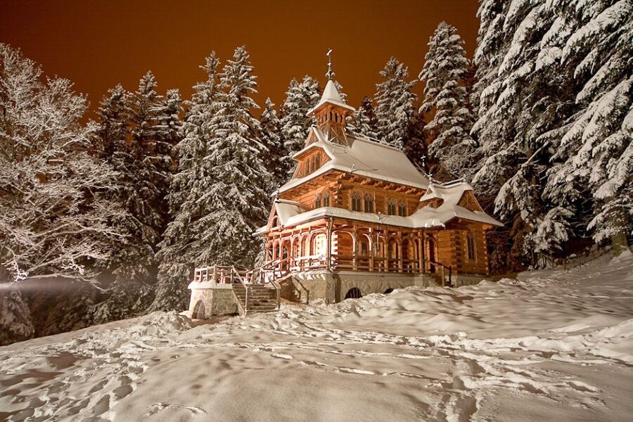 Zakopane and Chocholow Thermal Baths Tour from Krakow - The timing, group size, and physical effort