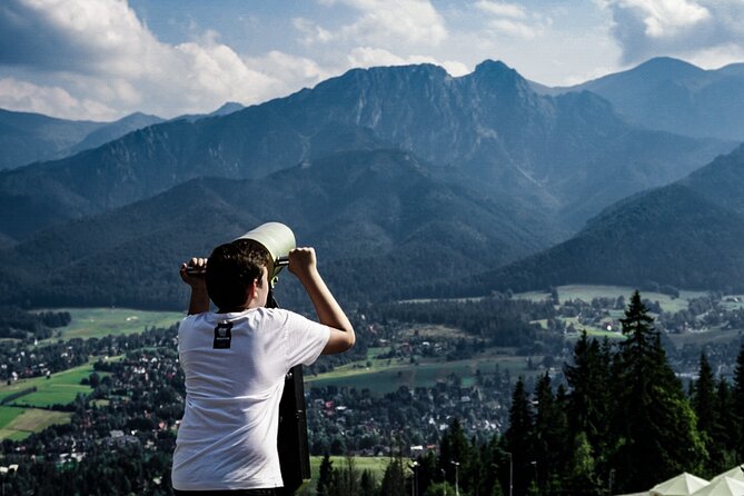 Zakopane Guied Tour: Cable Car, Local Spirits & Thermal Baths - Chochołów and the art of keeping wood clean