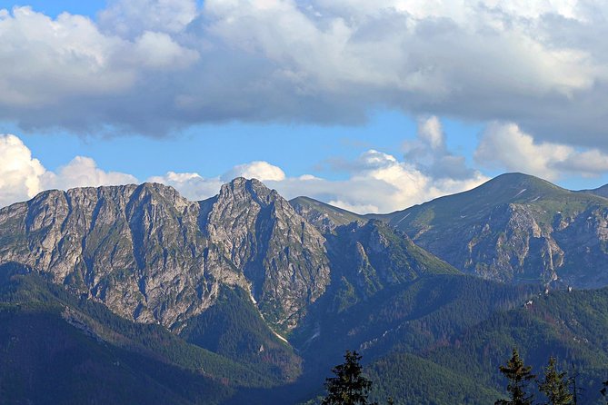 Zakopane private tour from Krakow with Thermal Baths - Chochołów and its wooden highlander homes