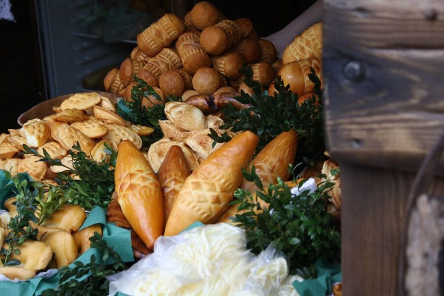 Zakopane & Tatra Mountains Private Full-Day Tour from Krakow - Chochołów, woodwork, cheese, and a taste of the highlands