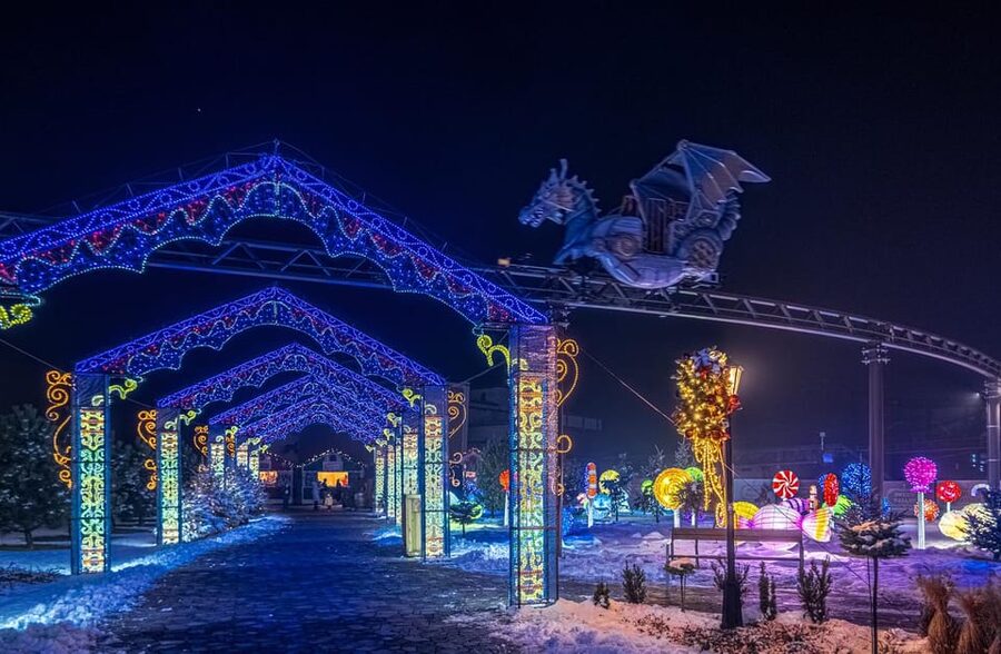 Zator: Energylandia Amusement Park Entry Ticket - Winter Kingdom needs a different set of expectations